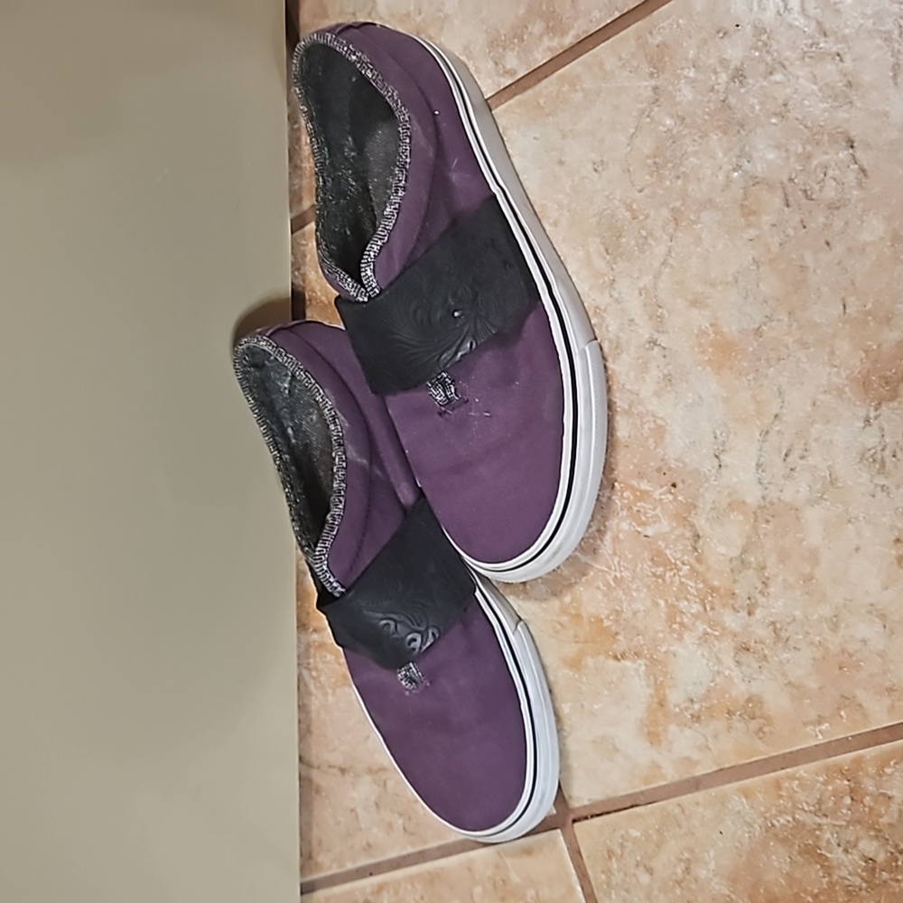 Puma Slip-On Sneakers Size 8 Purple